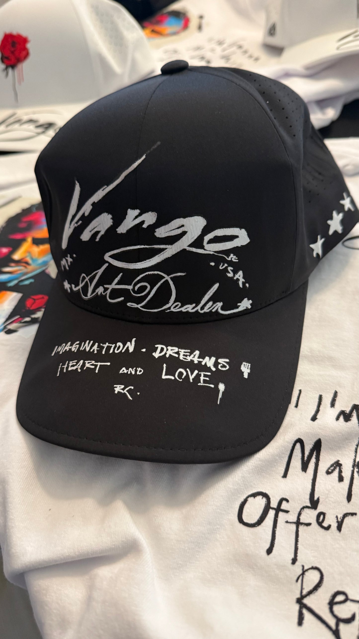 Vango “Art Dealer”